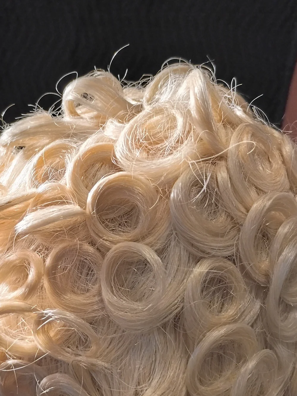Blonde Curly Clip-In Hairpiece - Natural Blonde Styling